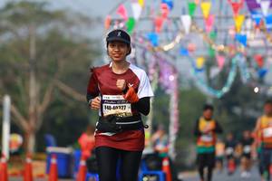 BIB: 1219, 327
                            <button type="button" onclick="openModal(9902899)" class="btn btn-primary btn-sm float-right btn-popup" data-toggle="modal" data-target=".modal-high-quality">
                        <i class="fas fa-shopping-cart"></i> Add to Cart
                    </button>
                                            <button type="button" onclick="isThisMe(9902899, true)" class="btn btn-success btn-sm float-right btn-popup btn-isme hidden" data-toggle="tooltip" data-placement="bottom" title="นี่คือรูปของคุณใช่ไหม คลิกที่นี่เพื่อเอาเข้าอัลบั้ม">
                        <i class="fas fa-plus"></i> Add to album
                    </button>
                    <button type="button" onclick="isThisMe(9902899, false)" class="btn btn-warning btn-sm float-right btn-popup btn-isnotme hidden">
                        <i class="fas fa-ban"></i> Remove from album
                    </button>